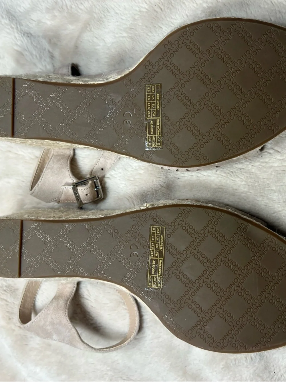 Vionic Ariel Wedge Espadrille Sandal Size 9.5